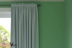 what wall color goes with green curtains