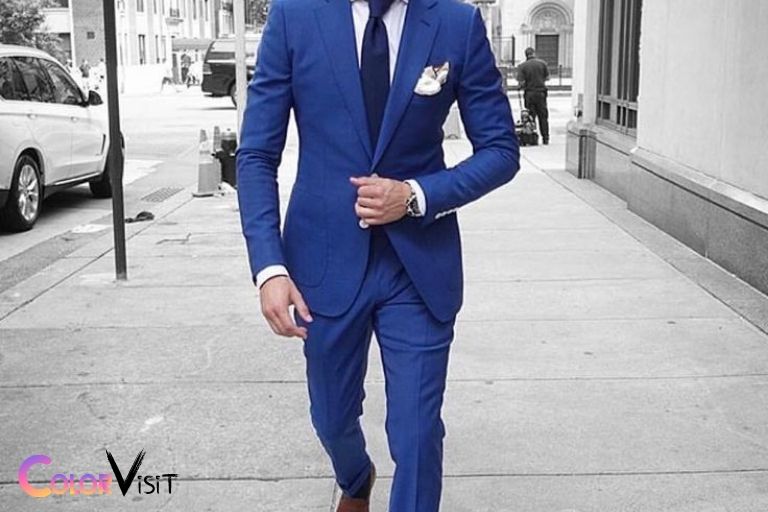 blue suit brown shoes what color shirt