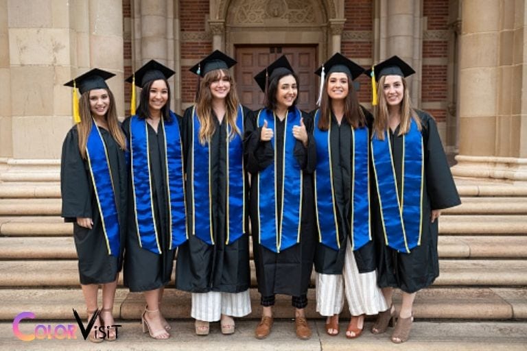 what color dress to wear with black graduation gown
