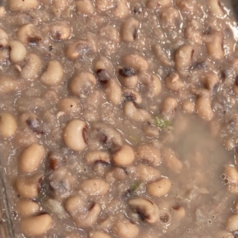 Delicious cooked black eyed peas, a traditional soul food staple, prepared with flavorful seasonings and tender beans. Perfect for hearty meals and family gatherings.