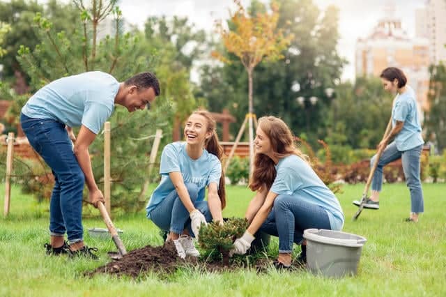 community tree planting