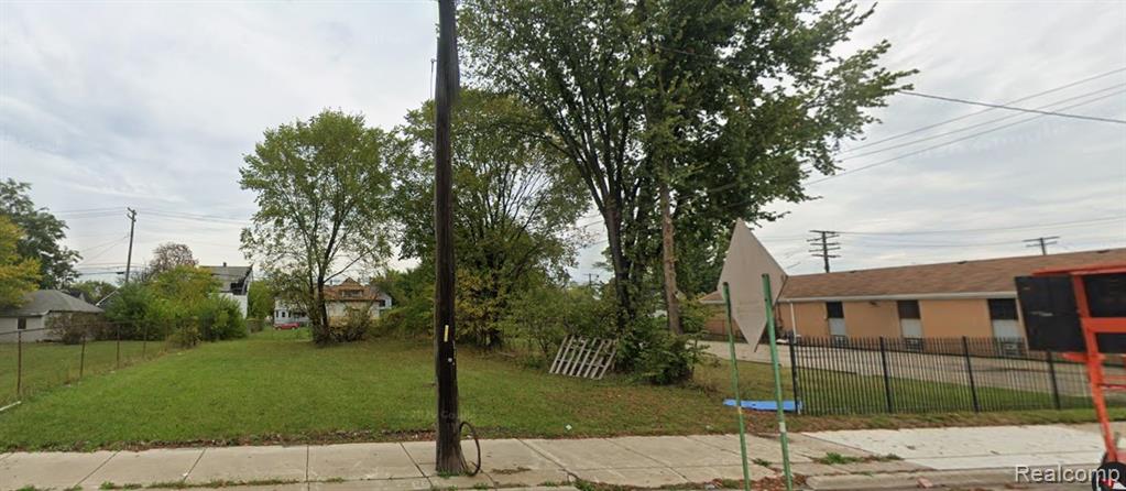 Property photo for 5720 Van Dyke Street, Detroit, MI 48213