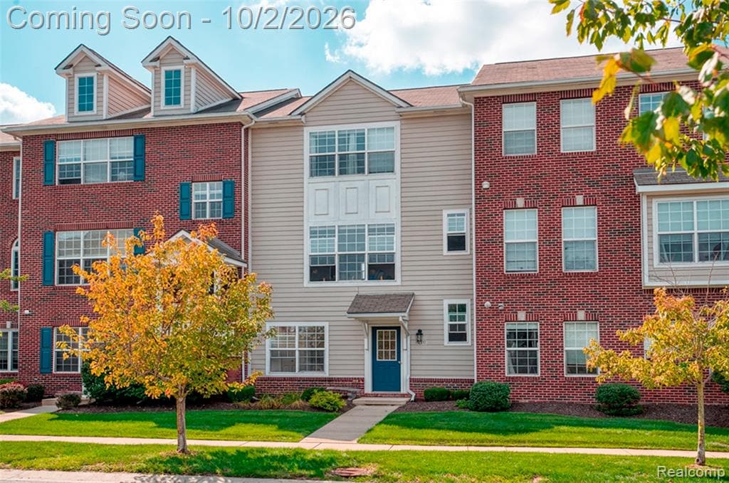 Property photo for 1630 Town Commons Drive, Howell, MI 48855