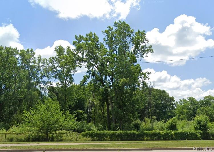 Property photo for 00 Highland Road, Waterford, MI 48340
