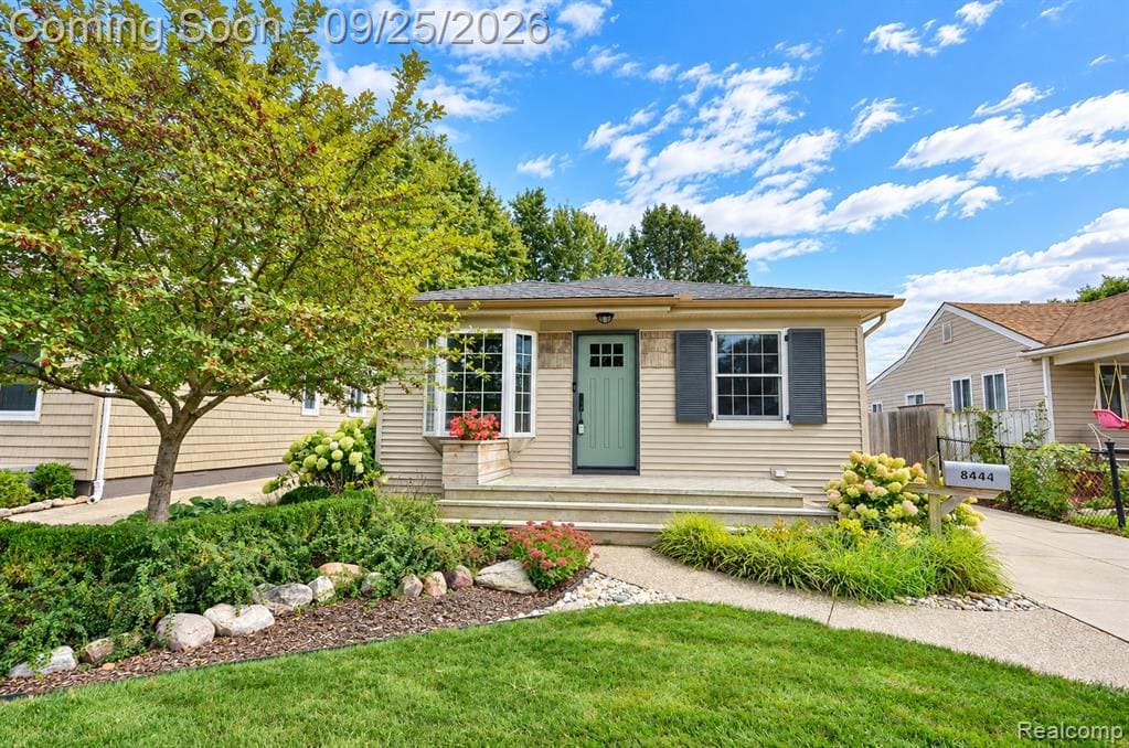 Property photo for 8444 Hettenberger Avenue, Warren, MI 48093