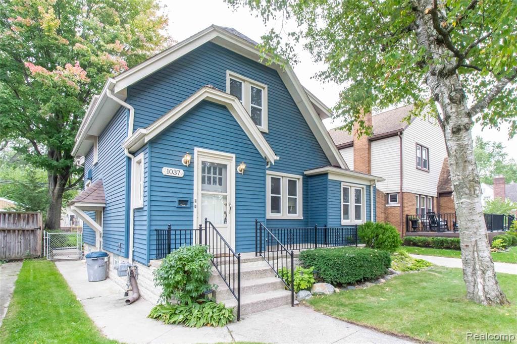Property photo for 1037 Longfellow Avenue, Royal Oak, MI 48067