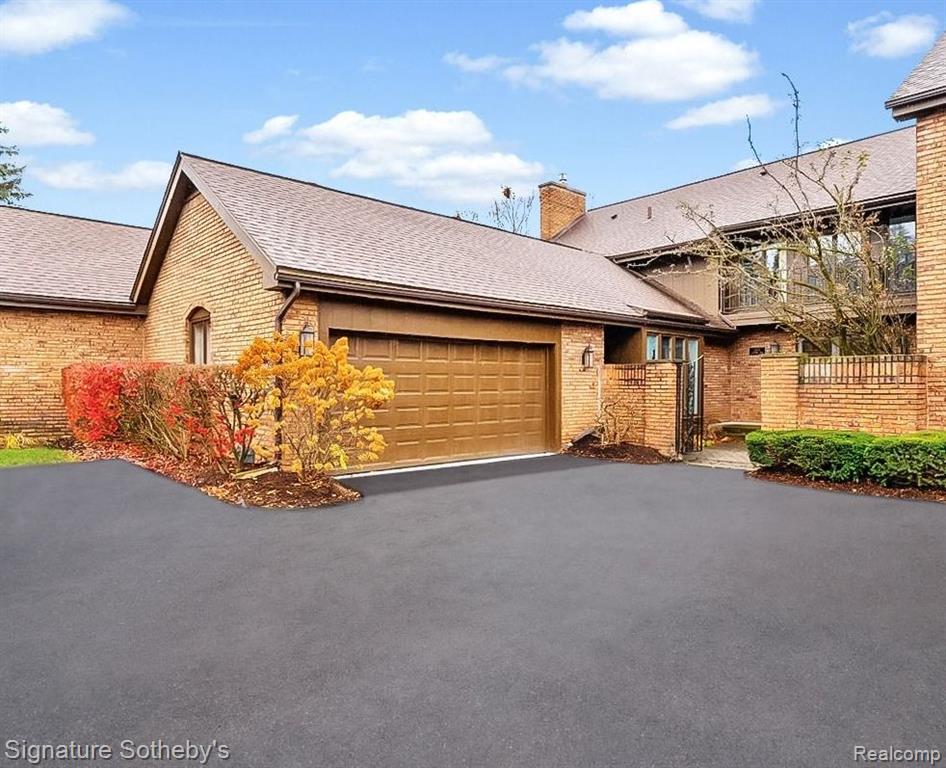 Property photo for 1865 CHIPPING Way, Bloomfield Hills, MI 48302
