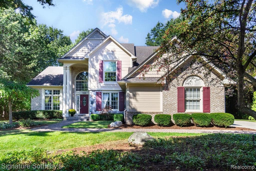 Property photo for 7250 Aaronway Drive, West Bloomfield, MI 48324