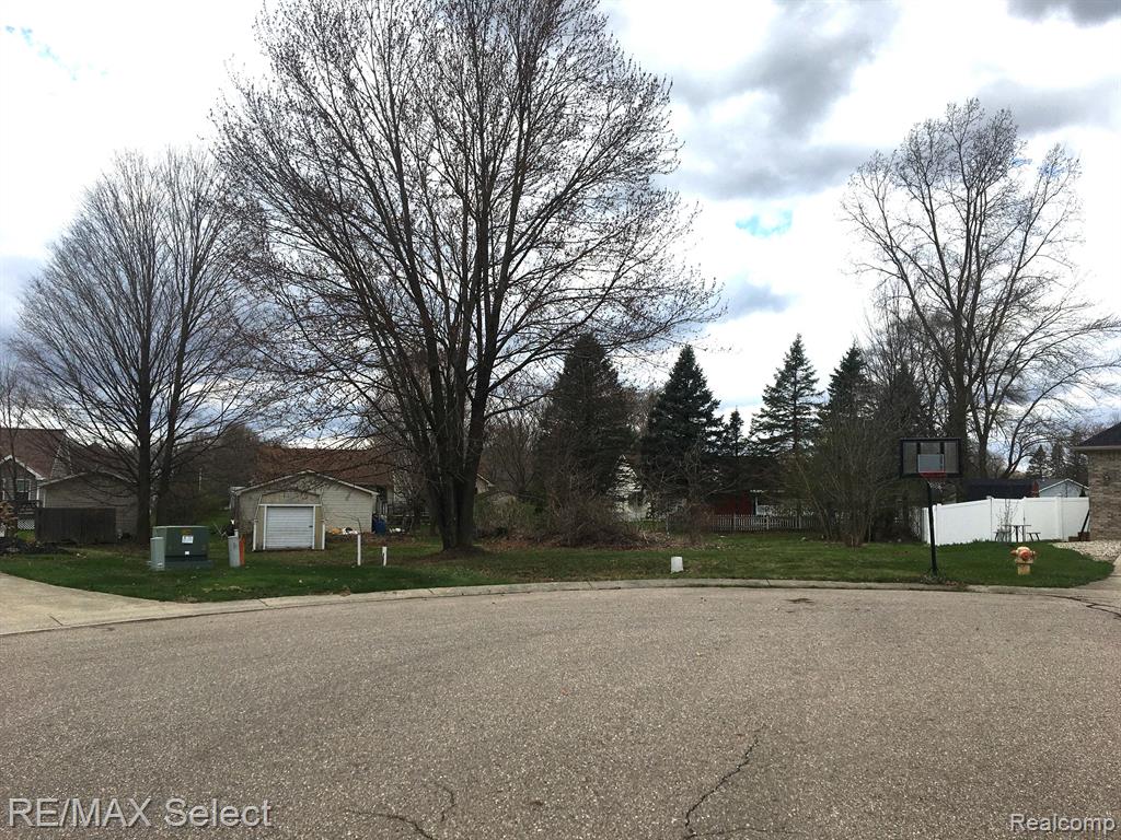 Property photo for 0 Whisper Ridge Court, Burton, MI 48509