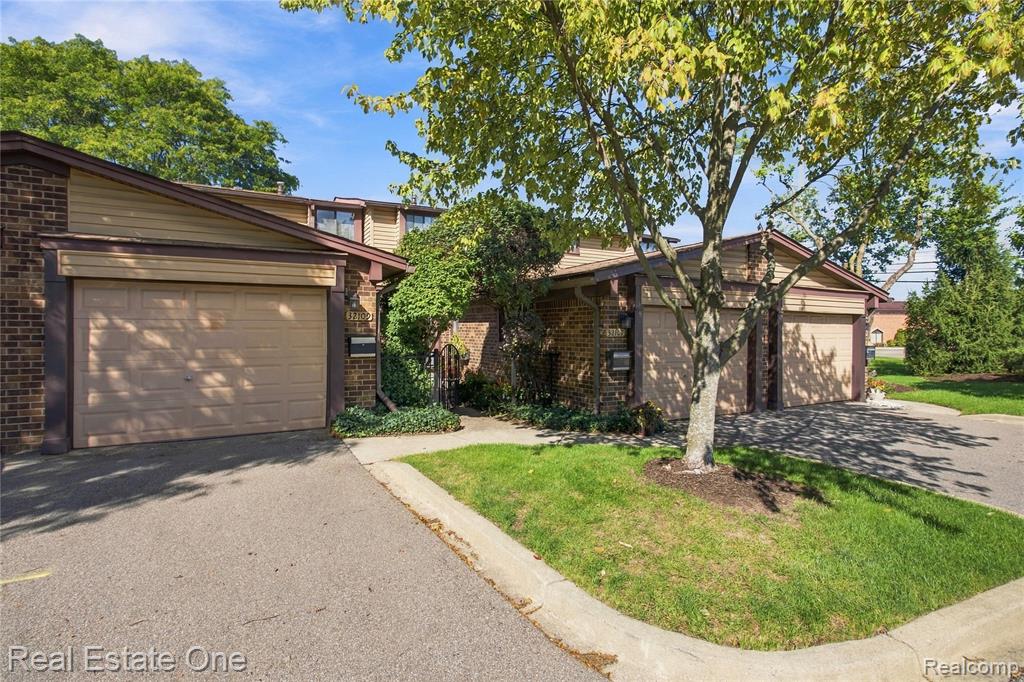 Attached one car garage with direct access into Condo.