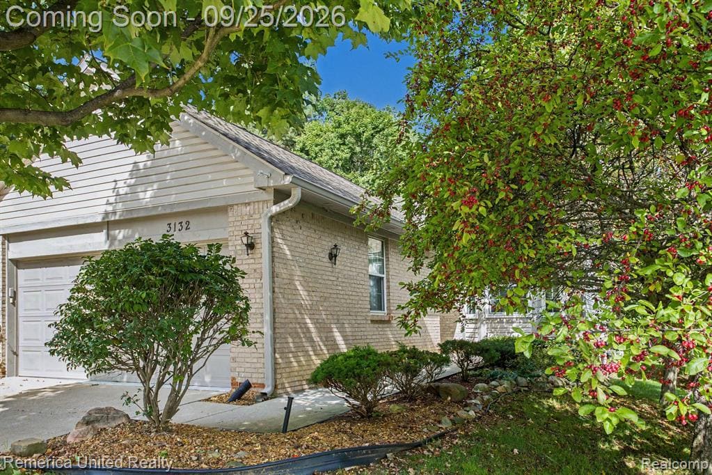 Property photo for 3132 Harbor Court, Waterford, MI 48328