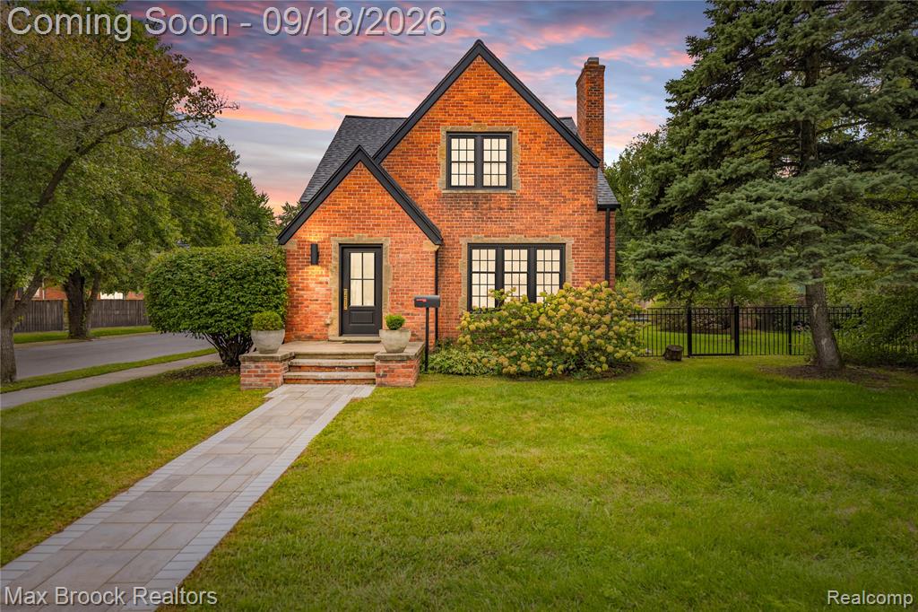 Property photo for 601 Catalpa Drive, Royal Oak, MI 48067