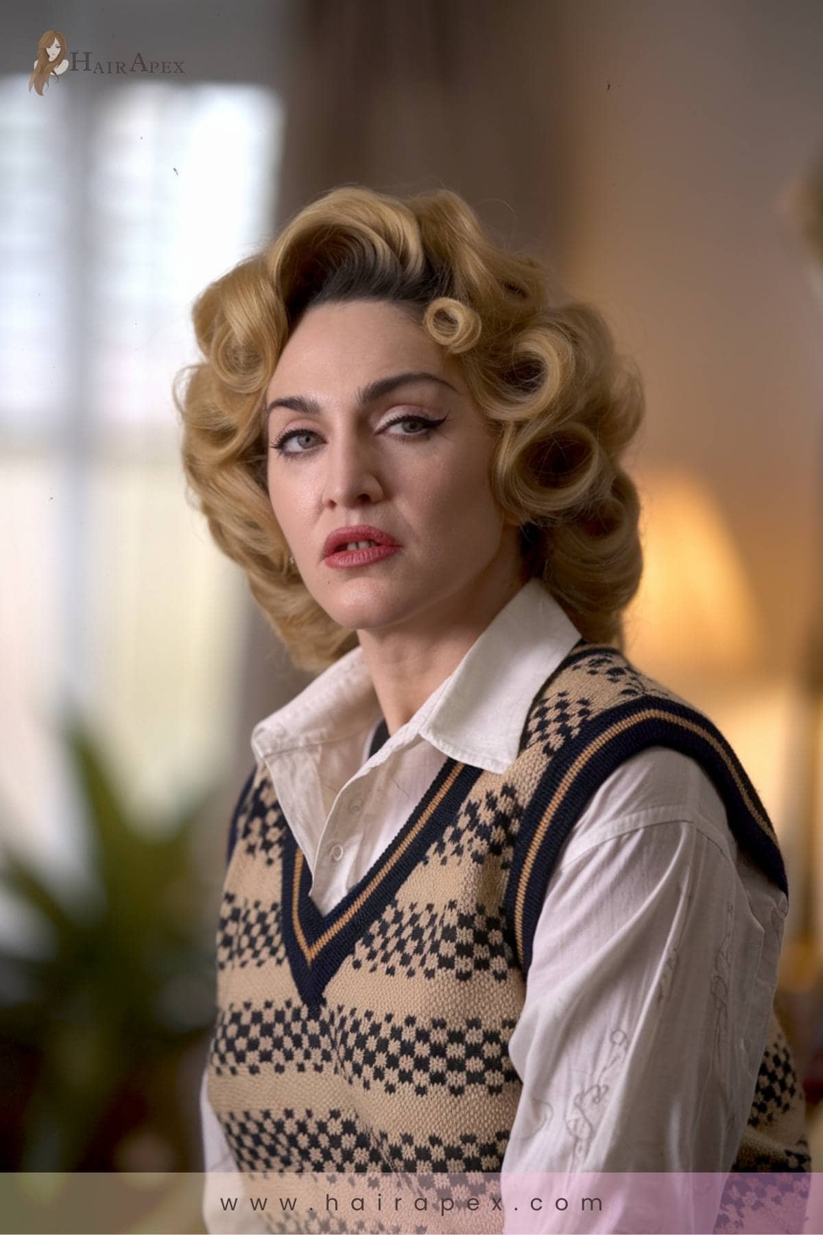 26. Madonnas Vintage Curls 2