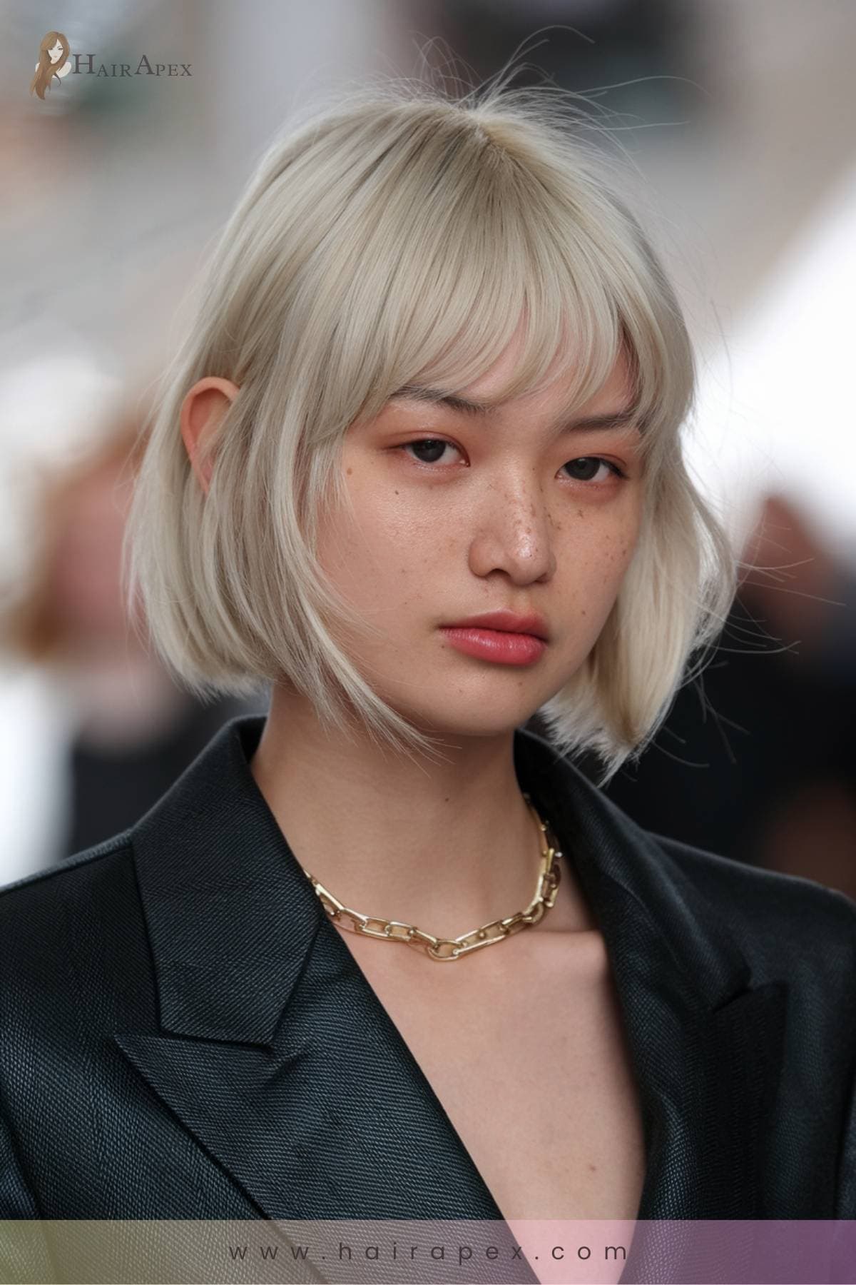 28 Sleek Straight Bob