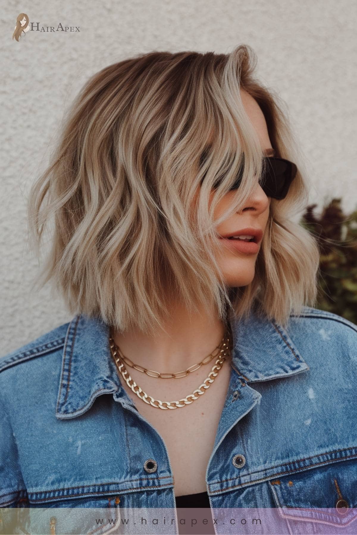 36 Wavy Inverted Bob 36