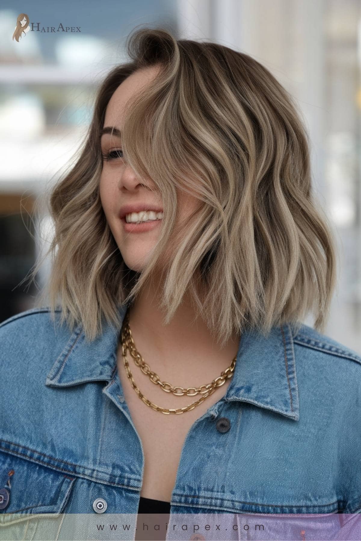 44 Sleek Wavy Bob 44