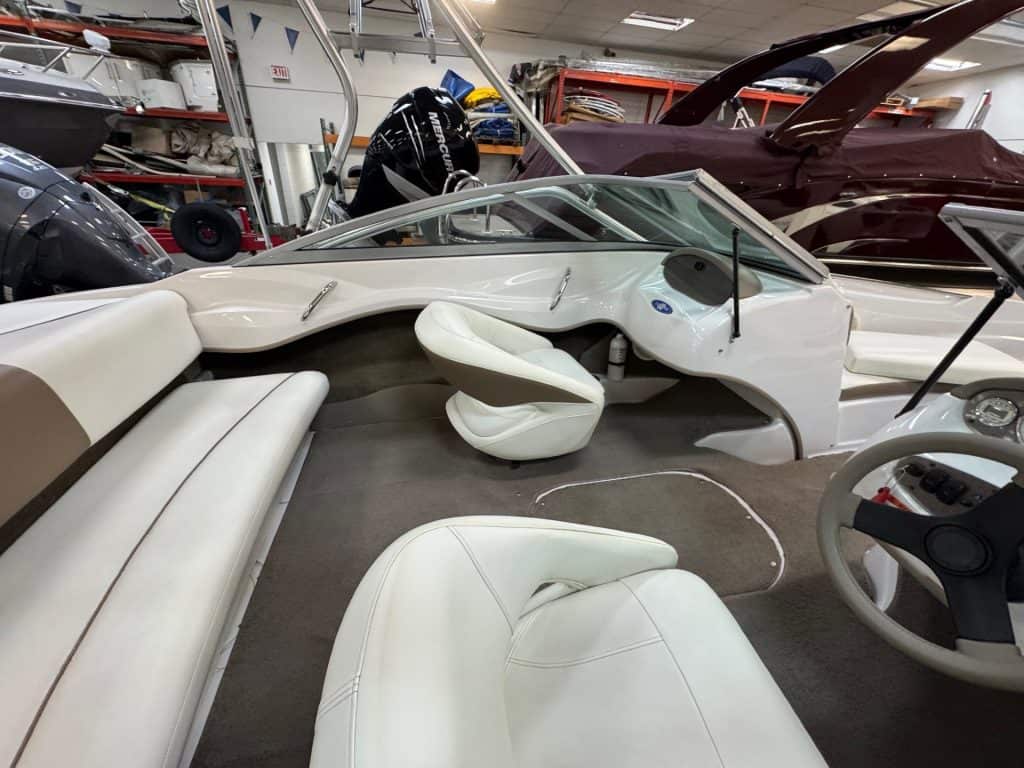 Four Winns H190 boat interior at Hall's Sport Center.
