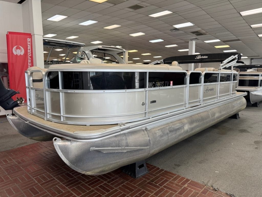 Pontoon boat at Hall's Sport Center, Berkshire 22SR model.