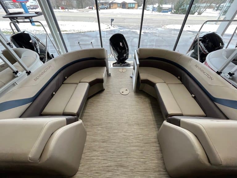 Comfortable, stylish boat seating with Bennington branding and Yamaha engines. Perfect for relaxing on the water.