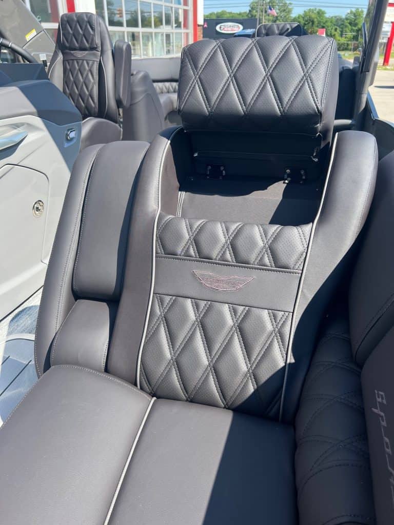 Bennington 25 QFBA luxury boat seat with diamond stitching and headrest.