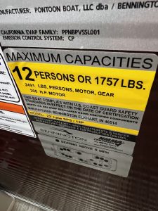Bennington 23 LSR boat maximum capacity label.