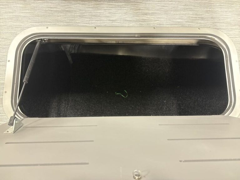 Boat storage compartment for 2026 Bennington 22 S1SB.