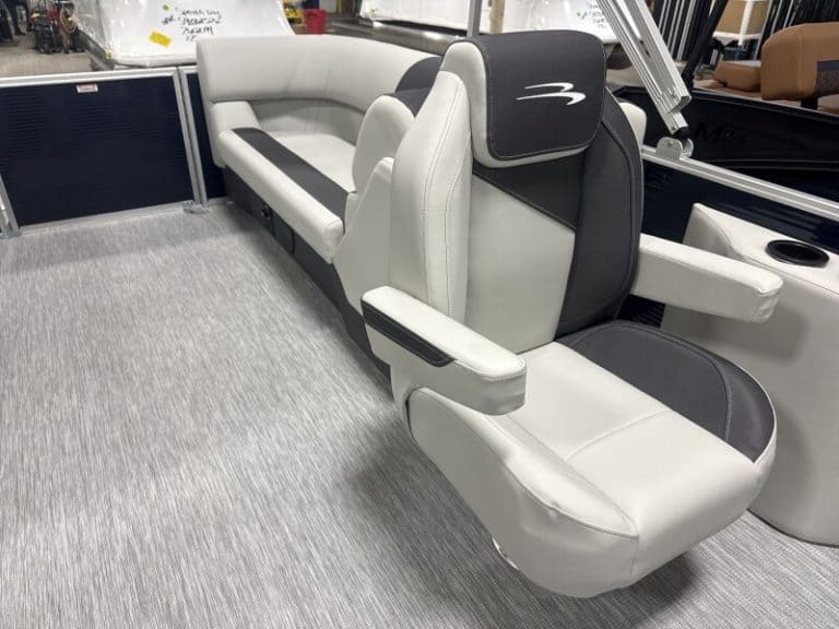 High-quality Bennington 22 SSR boat seat at Hall's Sport Center.