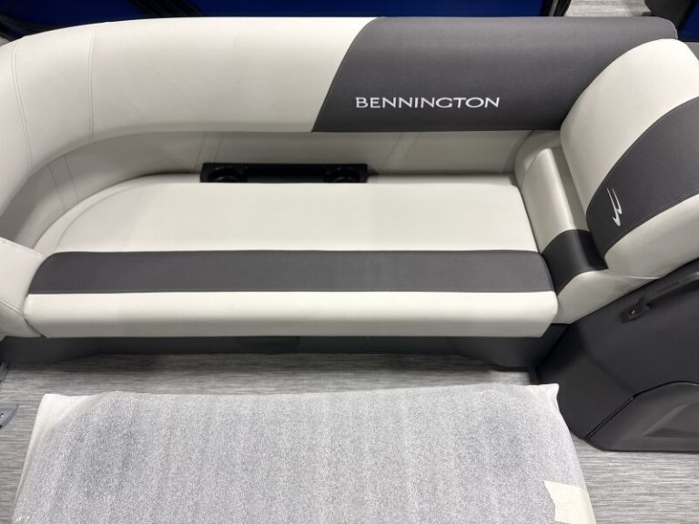Bennington 22 SSR pontoon boat at Hall's Sport Center.