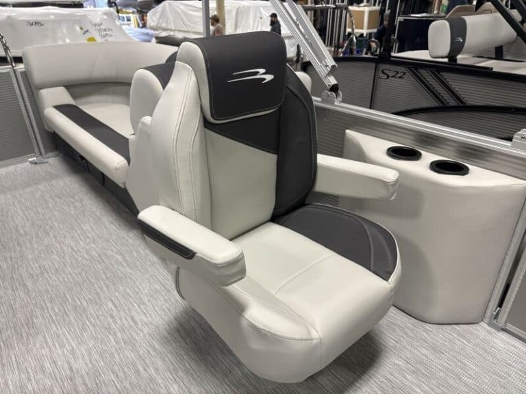High-quality Bennington 22 SSR boat seat with comfortable cushioning and durable design.