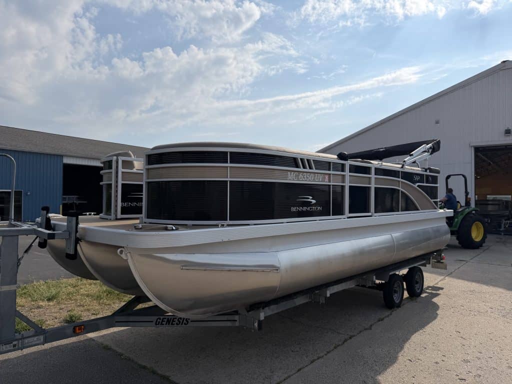 Bennington 21SXL pontoon boat at Hall's Sport Center.