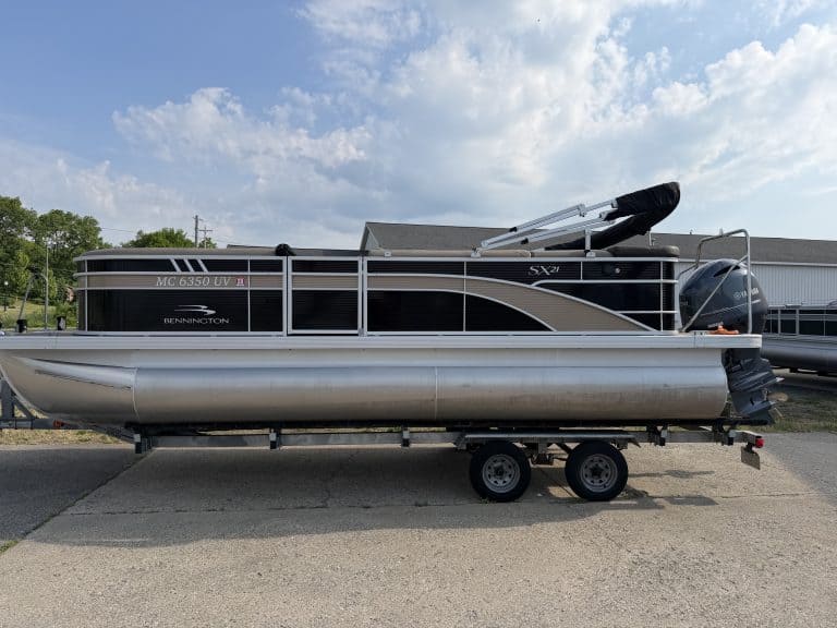 Bennington 21SXL pontoon boat at Hall's Sport Center.