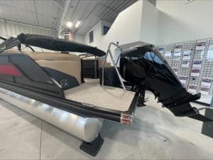 Luxury boat model EVOTTI 521QL showcased at Hall's Sport Center.
