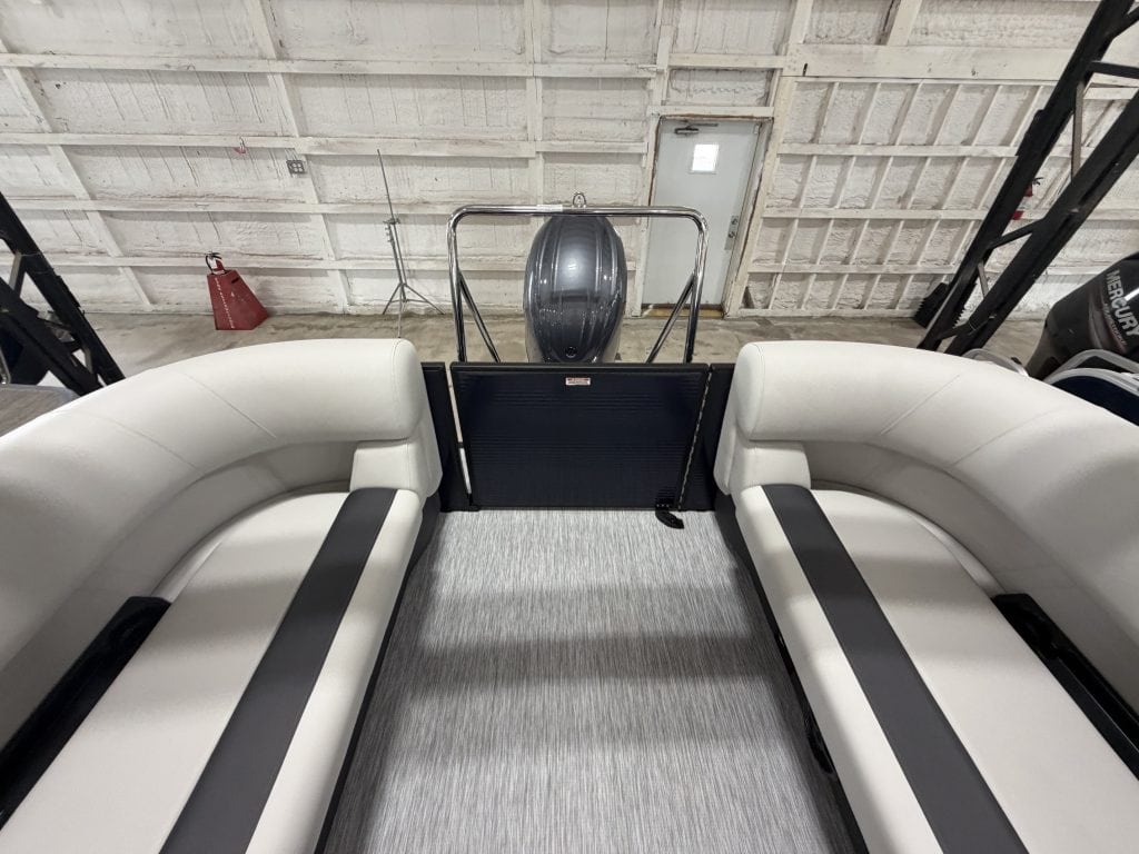 Bennington 22 S1SR pontoon boat at Hall's Sport Center.