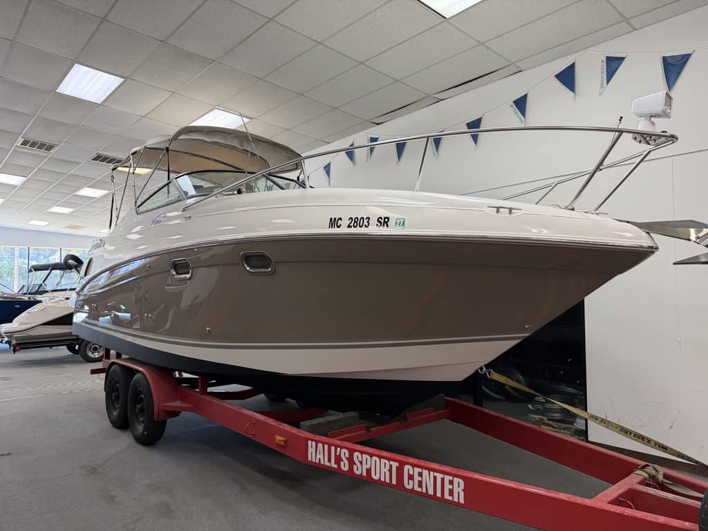 Luxury 2004 Four Winns 268 VISTA boat on display at Hall's Sport Center.