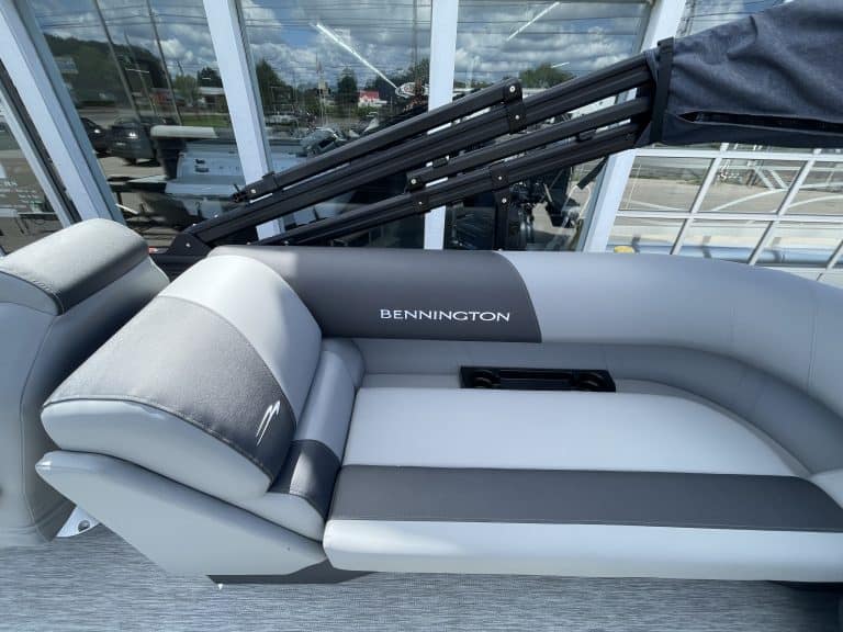Bennington 22S1 SSR pontoon boat at Hall's Sport Center.