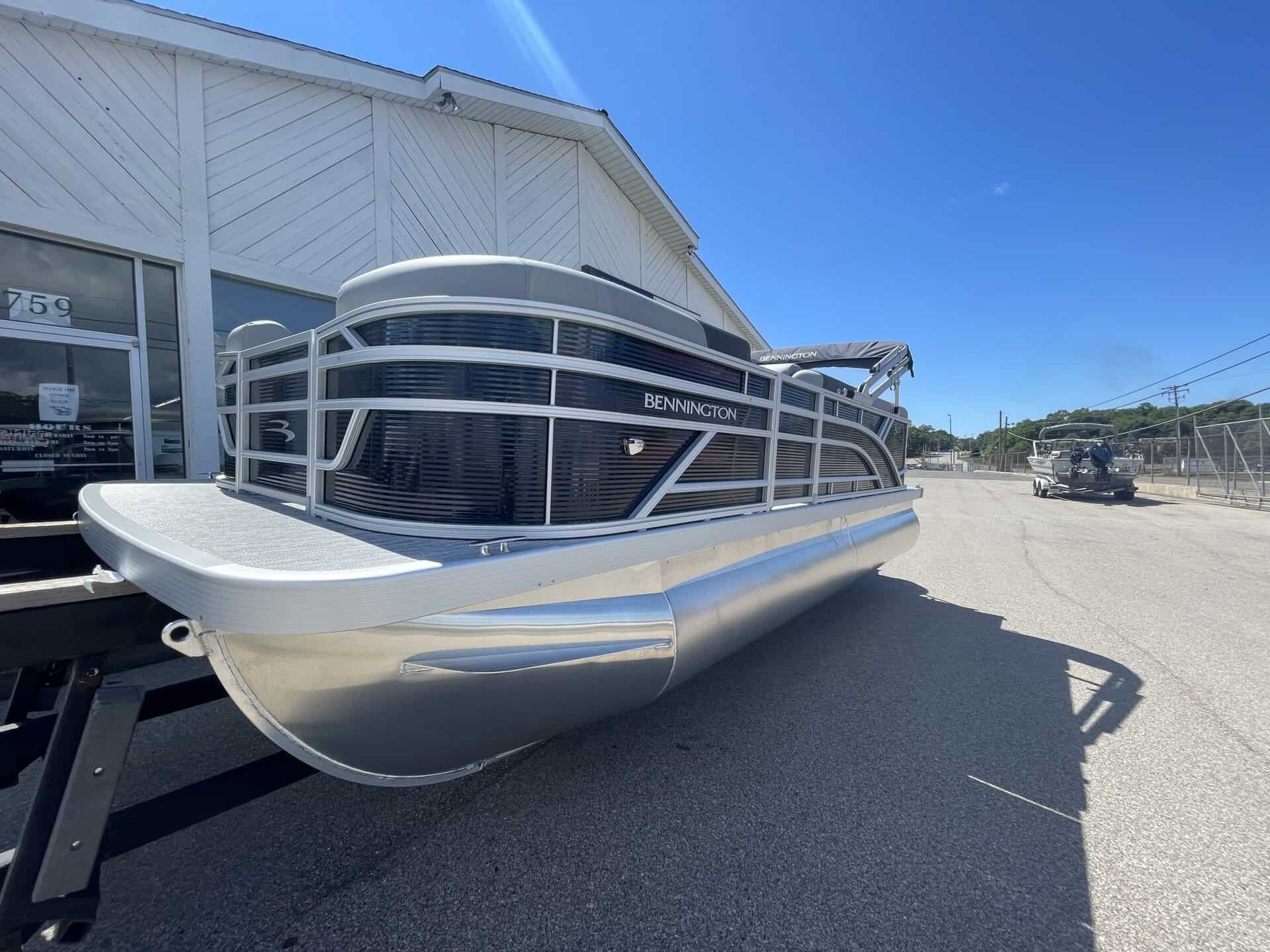 Bennington 20S1 SL pontoon boat at Hall's Sport Center.