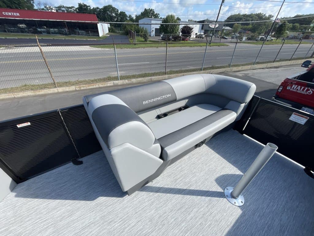 Comfortable boat seating at Hall's Sport Center in Bennington 22S1 SSR.