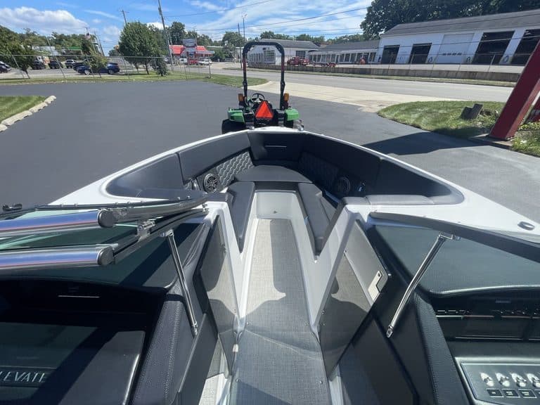 Close-up of the bow area of a 2022 Four Winns H4 boat at Hall's Sport Center.