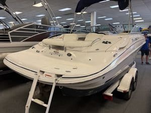 2006 Four Winns 230 powerboat on display at Hall's Sport Center.