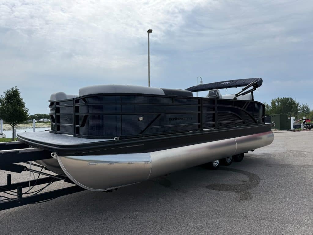 Bennington 22 S1SB pontoon boat at Hall's Sport Center.