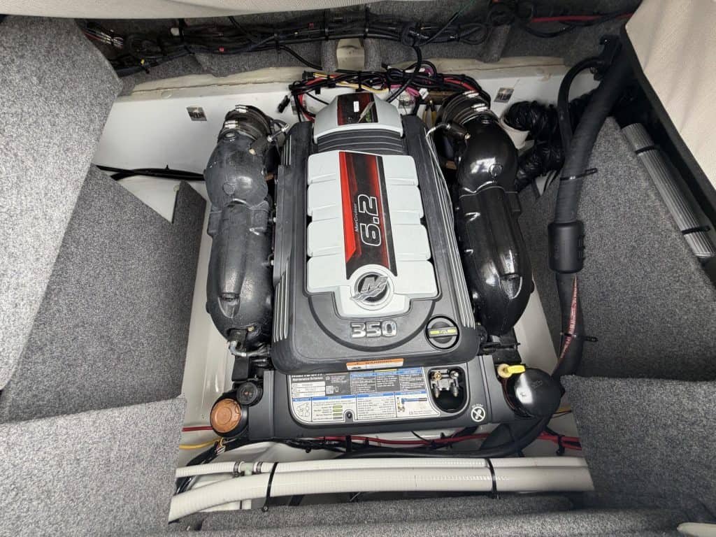 Close-up of a Four Winns H260 boat engine with 350 horsepower.