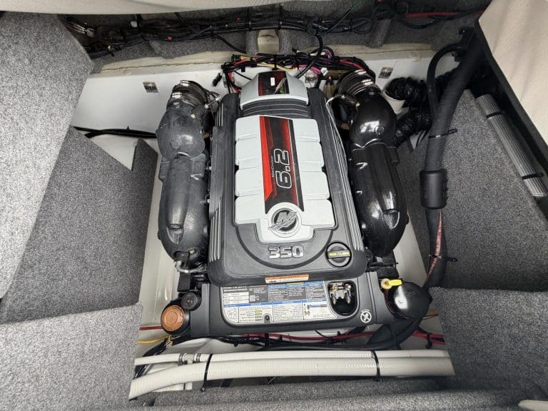 Close-up of a Four Winns H260 boat engine with 350 horsepower.