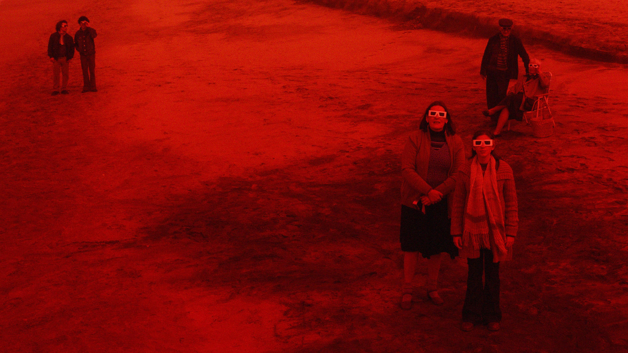 Rojo Review: A Chilly Allegory for the Distance Between Classes