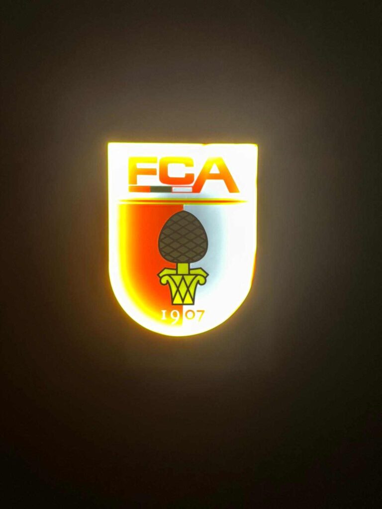 FC Augsburg Erstklassiges LED Leuchtschild mit Wappen