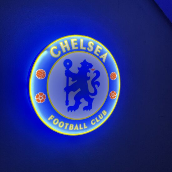 Chelsea FC LED-Lampe mit Logo – Fanartikel & Wanddeko Geschenk