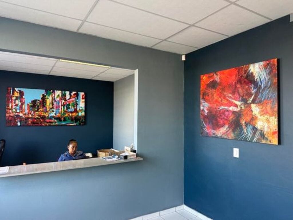 Abstract expressionist painting by Leonie.e.Brown hanging in the DALA (KV Art ), reception area