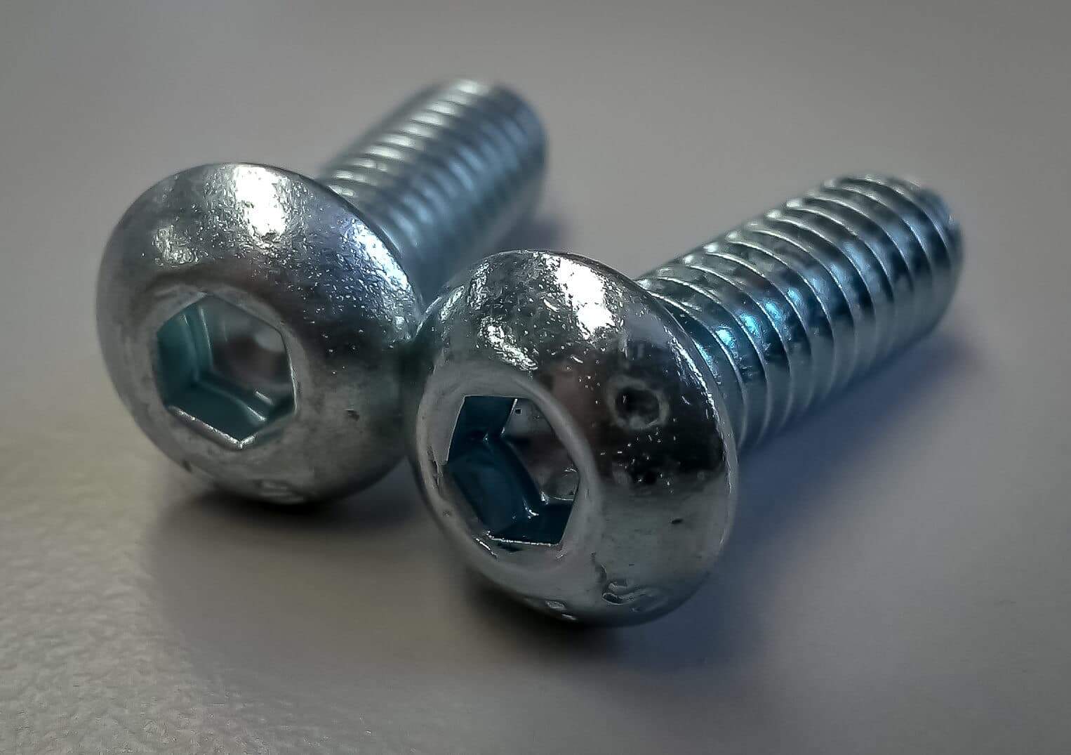 button head cap screws