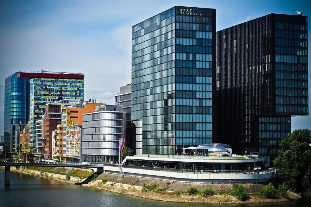 Finden Sie mit uns das passende Gerät! Medizintechnik kaufen Düsseldorf