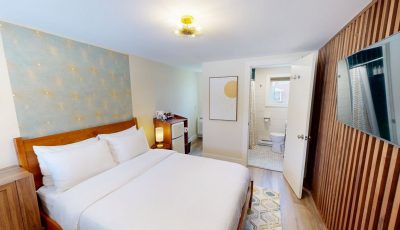 Travelers Motel Onekama MI | Double Bed
