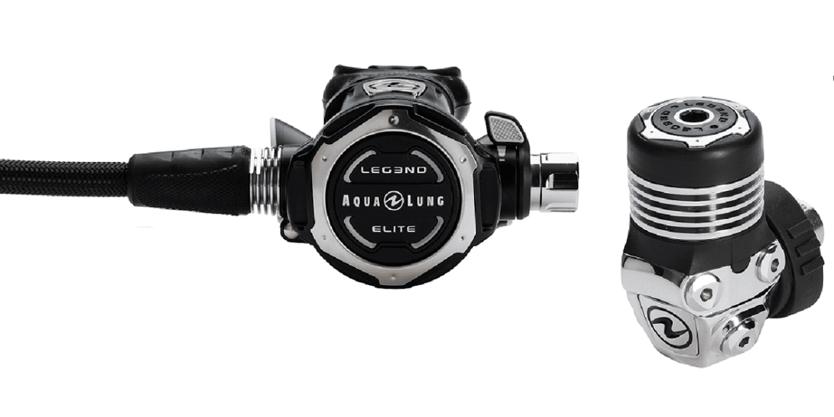 Détail d'un détendeur Aqua Lung pour la plongée sous-marine, conçu pour performance et sécurité.